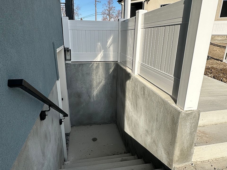 1st image of 6559 S 130th Cir W