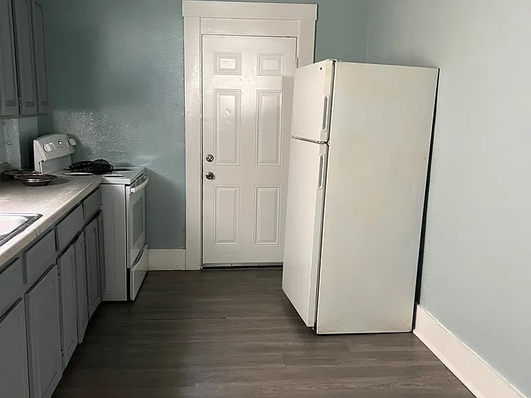 1125 Grand Ave — Photo 5