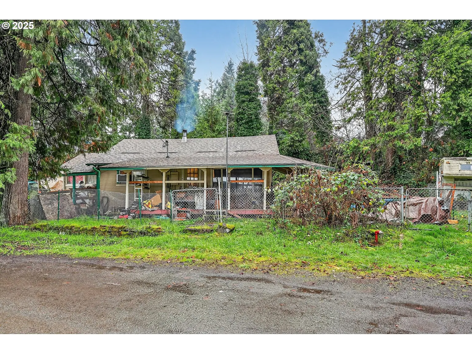 76362 Willamette Way photo 1