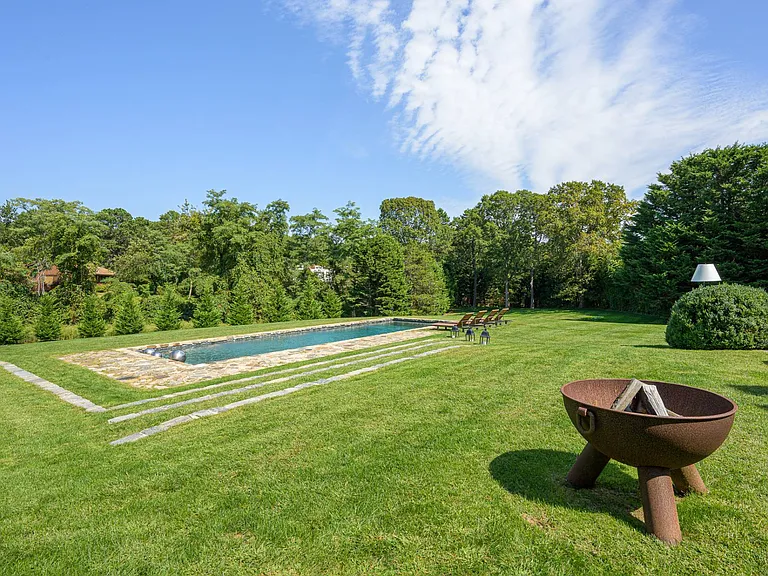 41 Eastway Dr — Photo 5
