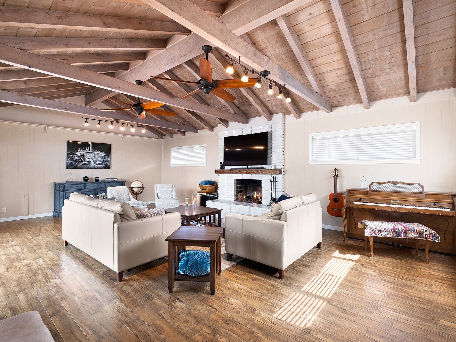 Manhattan Beach, CA 90266