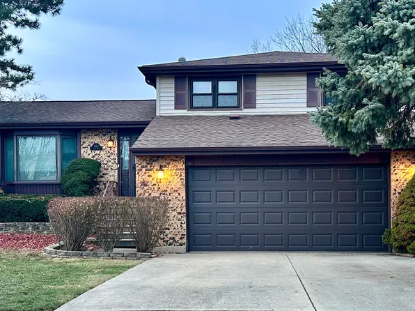 462 Anita Pl, Wheeling, IL 60090
