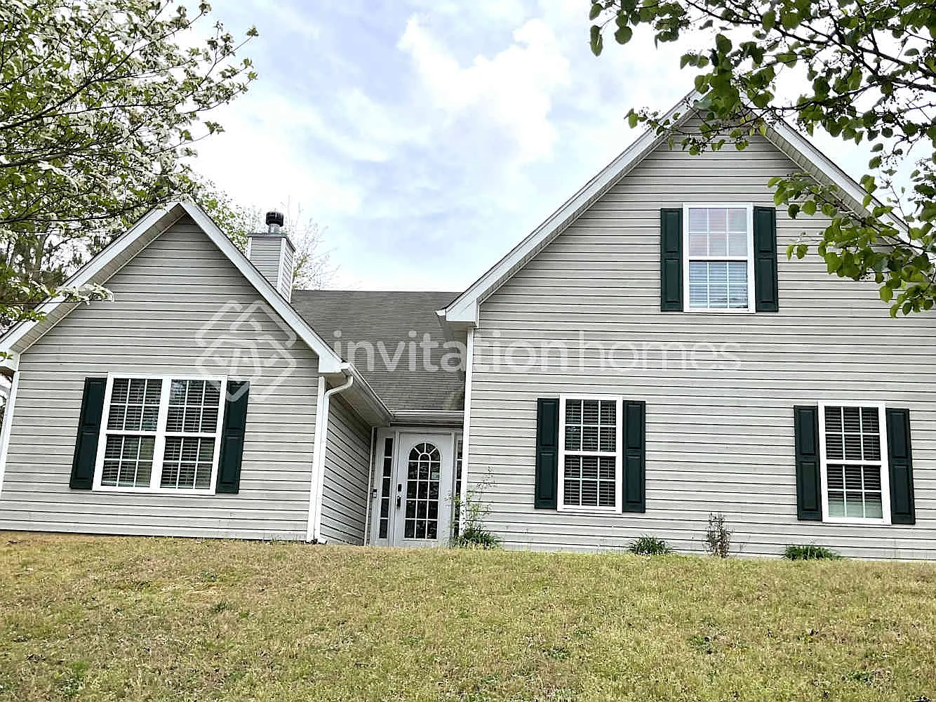 401 Legend Creek Pt Canton, GA 30114 — Photo 1