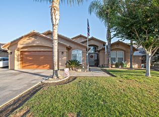 2095 Riverview Dr, Madera, CA 93637