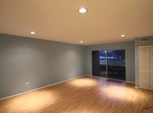 1575 Sandpebble Dr APT 106, Wheeling, IL