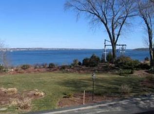 4042 Post Rd APT 4, Warwick, RI 02886