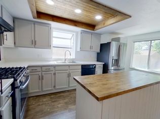 6042 Walnut Creek Rd, Reno, NV 89523