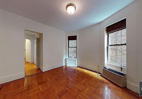 3rd image of 210 E 87th St APT 3B
