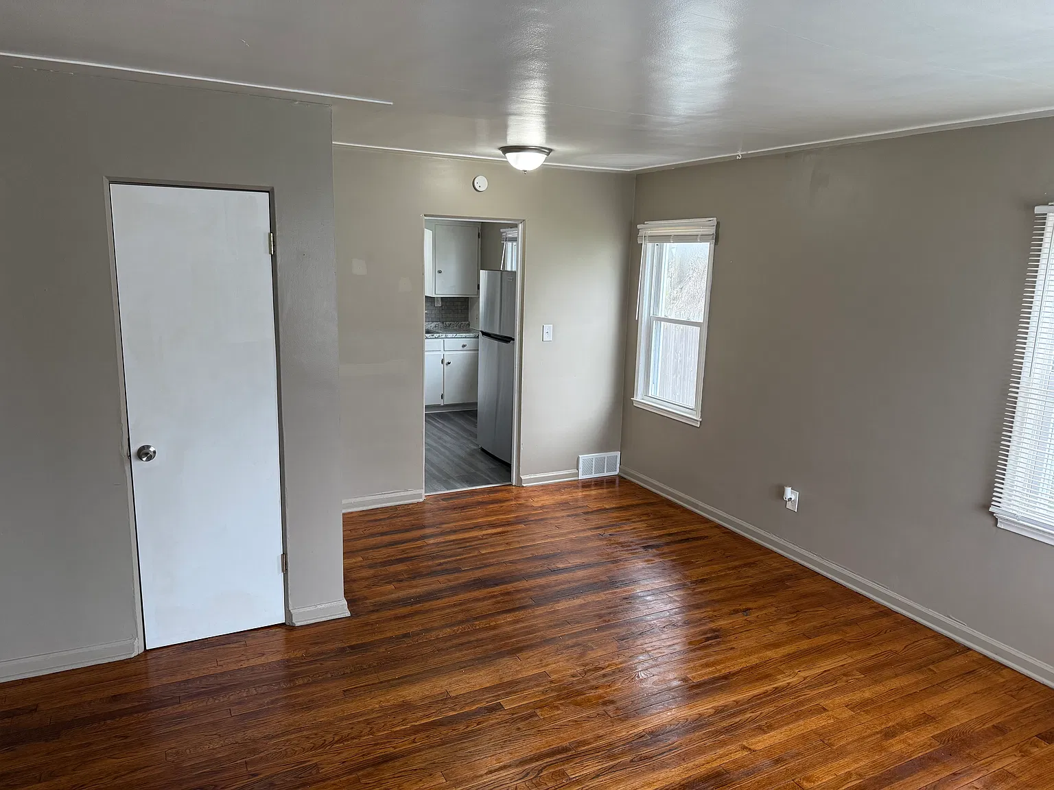 2 bed, 756 sqft, $850 — Photo 3