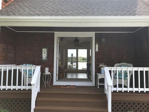 5th image of 152 Winchester Dr