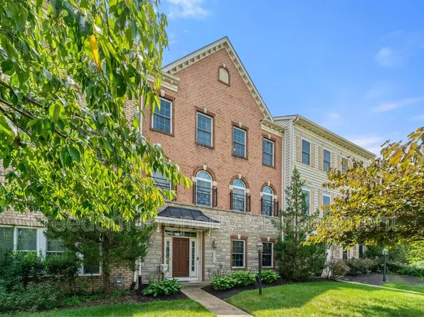 42524 Rowderbury Sq, Chantilly, VA 20152