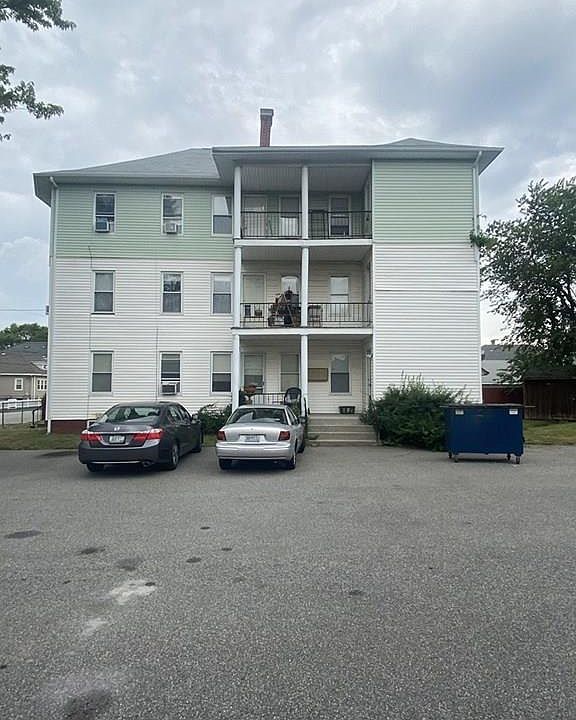 2nd image of 39 Booth Ave