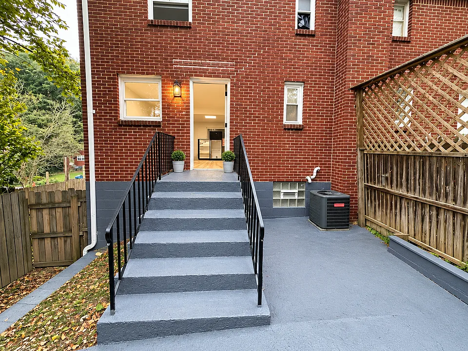 187 Howard St