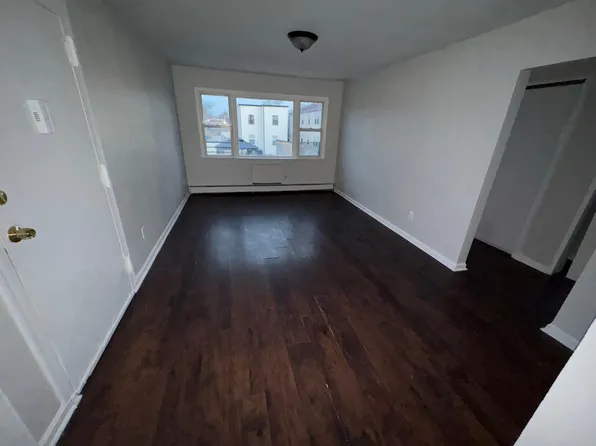 683 15th Ave #C5, Irvington, NJ 07111