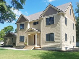 10 Stickney Ave, Newburyport, MA 01950