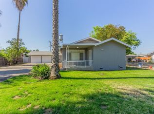 12745 W F Ave, Kerman, CA 93630
