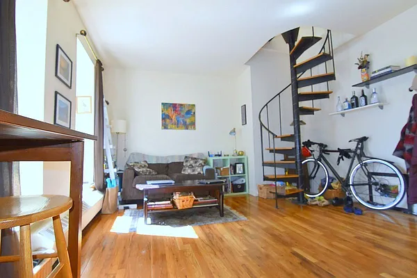 Rented by Manhattan Spaces | media 5