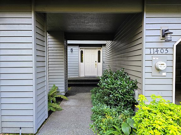 2nd image of 11405 115th Ln NE