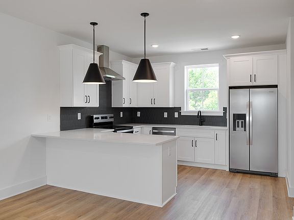 2nd image of 3318 Conviser Dr Lot 35