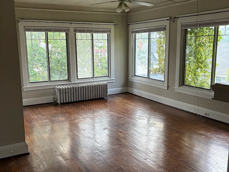 12907 Clifton Blvd #11 — Photo 7