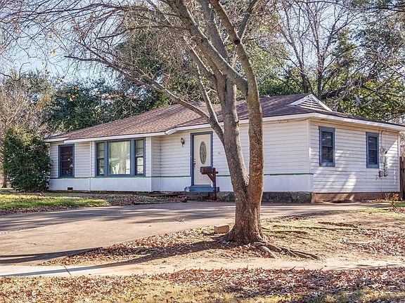 2nd image of 2001 Wren Dr