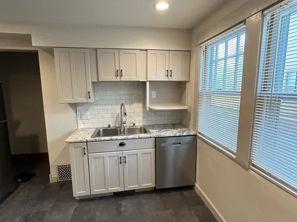 1722 Regent St, Madison, WI 53726