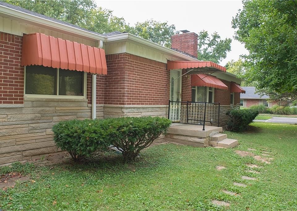 1st image of 5530 Woodside Dr