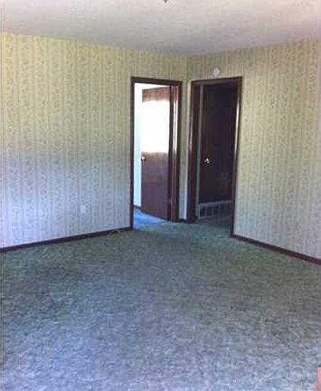 5th image of 527 Bailey Dr