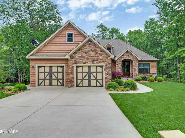 104 Abbey Pl, Fairfield Glade, TN 38558