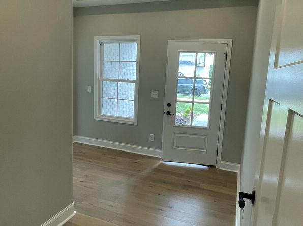 4064 Maize Pl, Piney Flats, TN 37686
