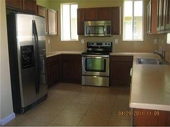 4th image of 20502 NW 7th Ct