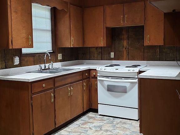 5th image of 142 Low Brook Ct NE