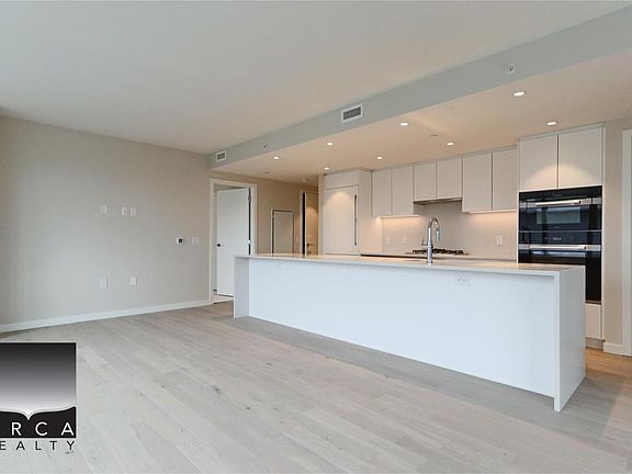 5th image of 485 W 42nd Ave #1502