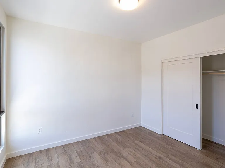 Newly Built Luxury Apartments in San Luis Obispo "Little Italy" — Photo 46
