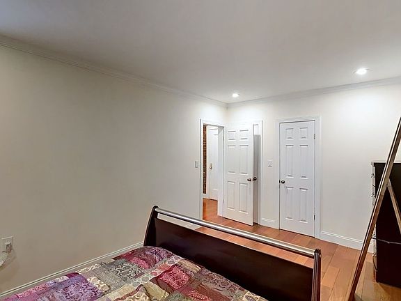 4th image of 860 W 181st St APT 29