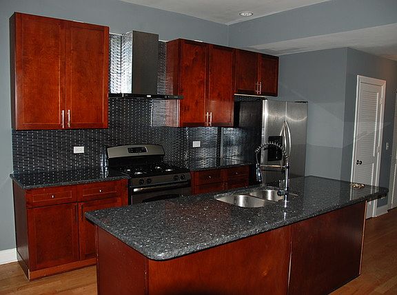 2nd image of 6830 N Ashland Blvd #Ga