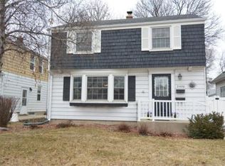 2406 S 76th St, West Allis, WI 53219