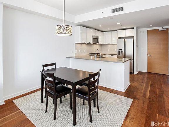 5th image of 1 Hawthorne St Unit 5G