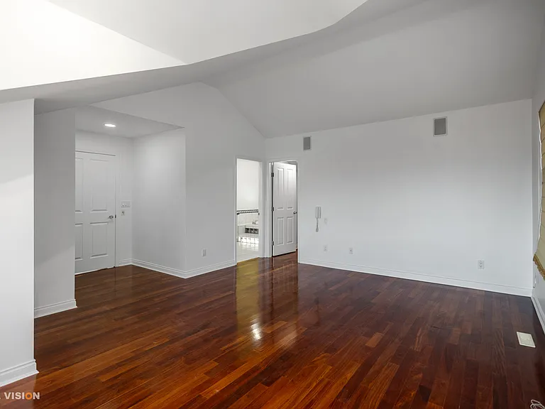 3175 Mathers Ave — Photo 24
