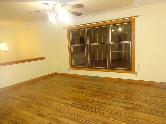 3rd image of 4644 Norwood Dr