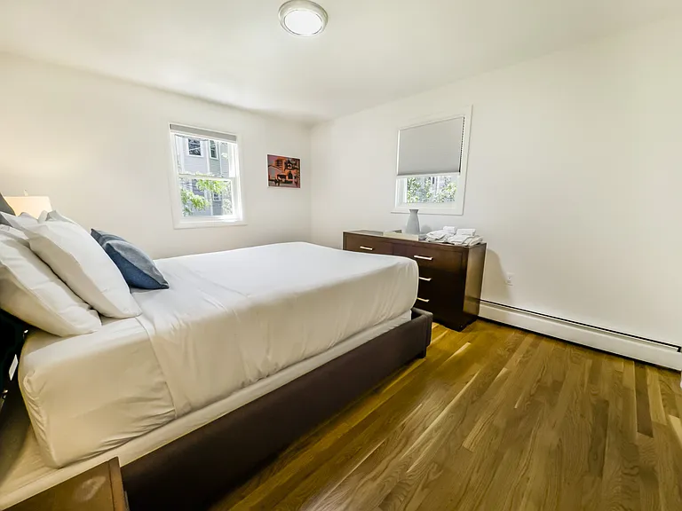 235 Cardinal Medeiros Ave #1 — Photo 15