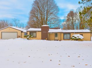 1651 N Stirling Ave, Pontiac, MI 48340