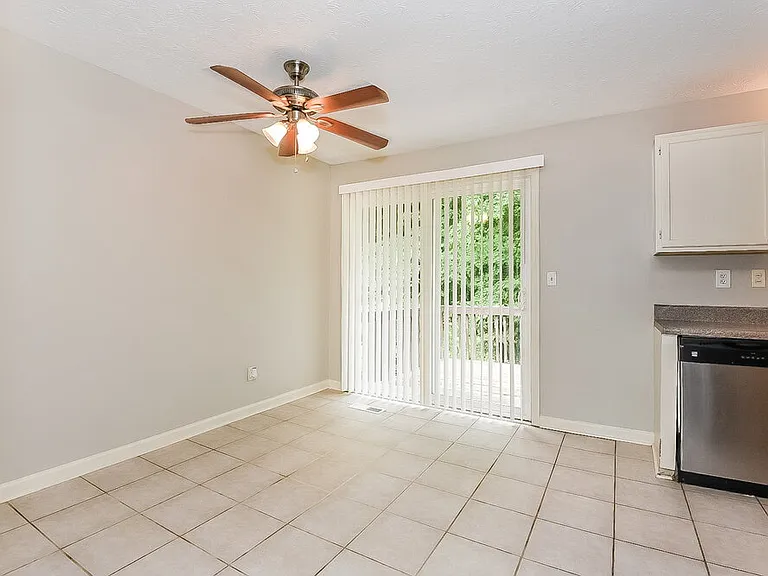131 Aztec Way SE — Photo 7