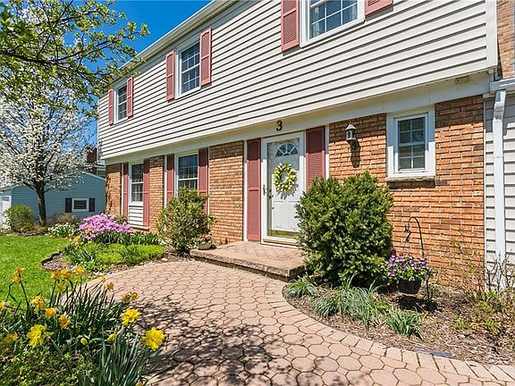 2nd image of 3 Candlewood Cir