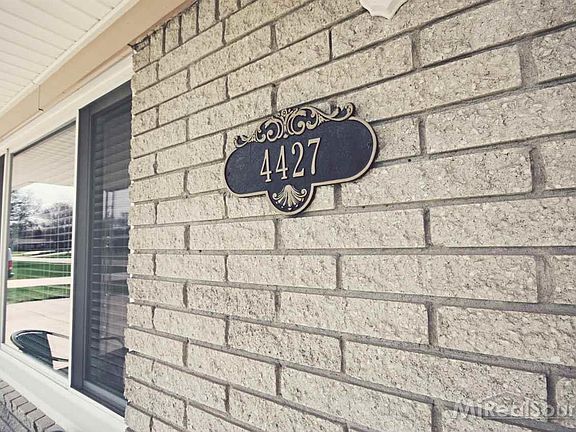 2nd image of 4427 Briar Dr