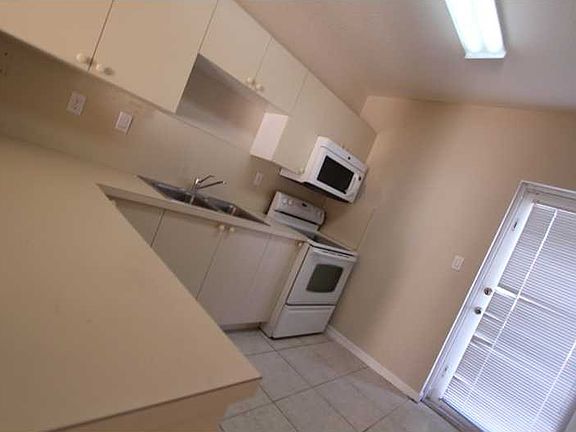 2nd image of 295 E 2nd St Unit 204