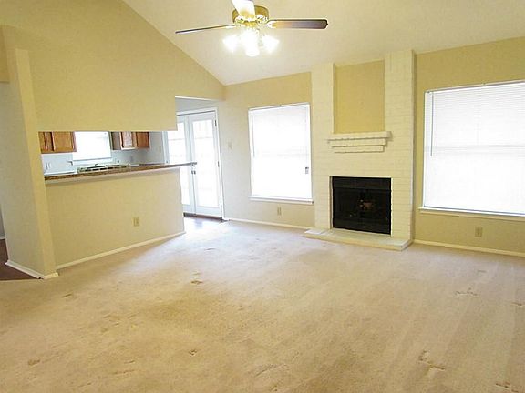 3rd image of 12015 Westwold Dr