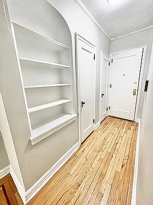 5th image of 135 W 225th St APT 6C
