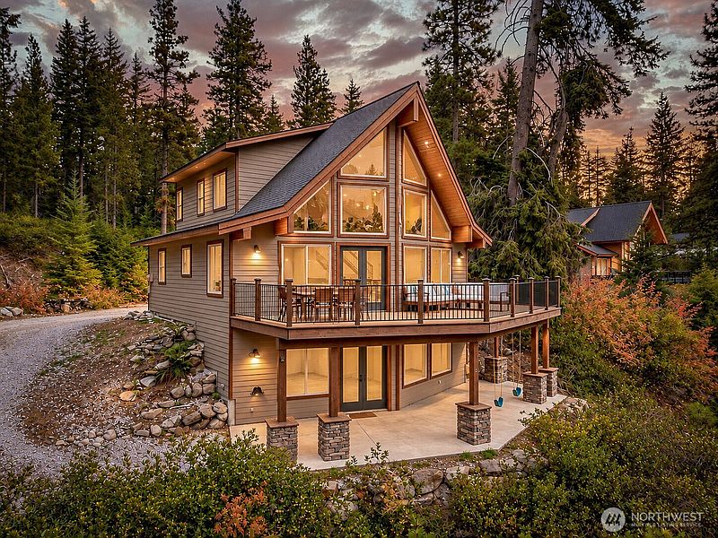 2nd image of 16150 Telemark Lane