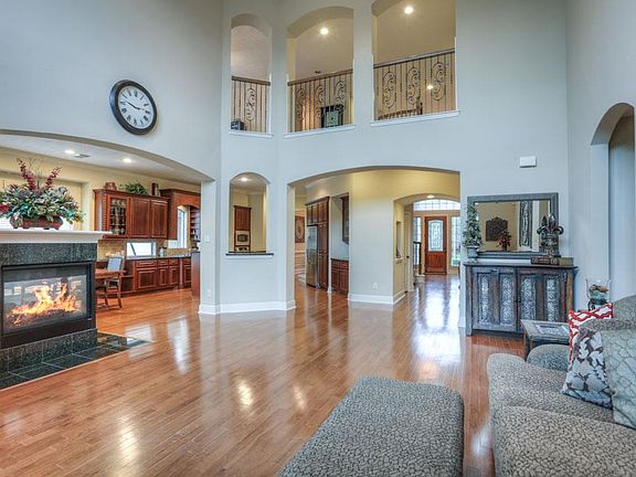3rd image of 14322 Kingston Falls Ln